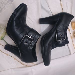 Black 🖤 Leather Booties